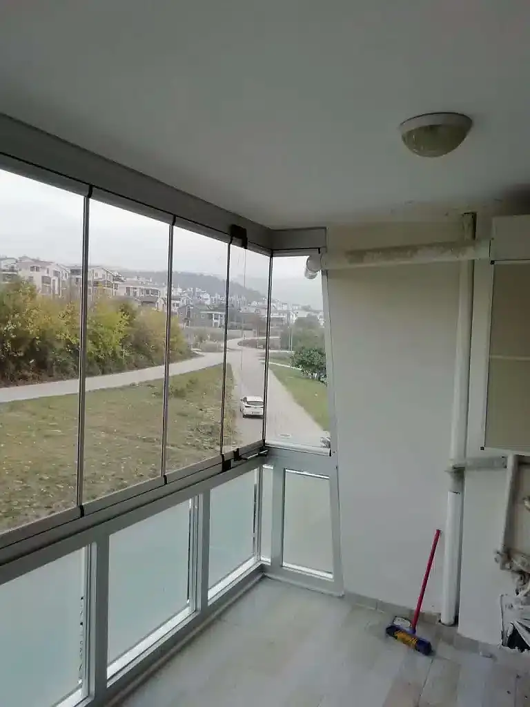 Cam Balkon 18 cam balkon 18