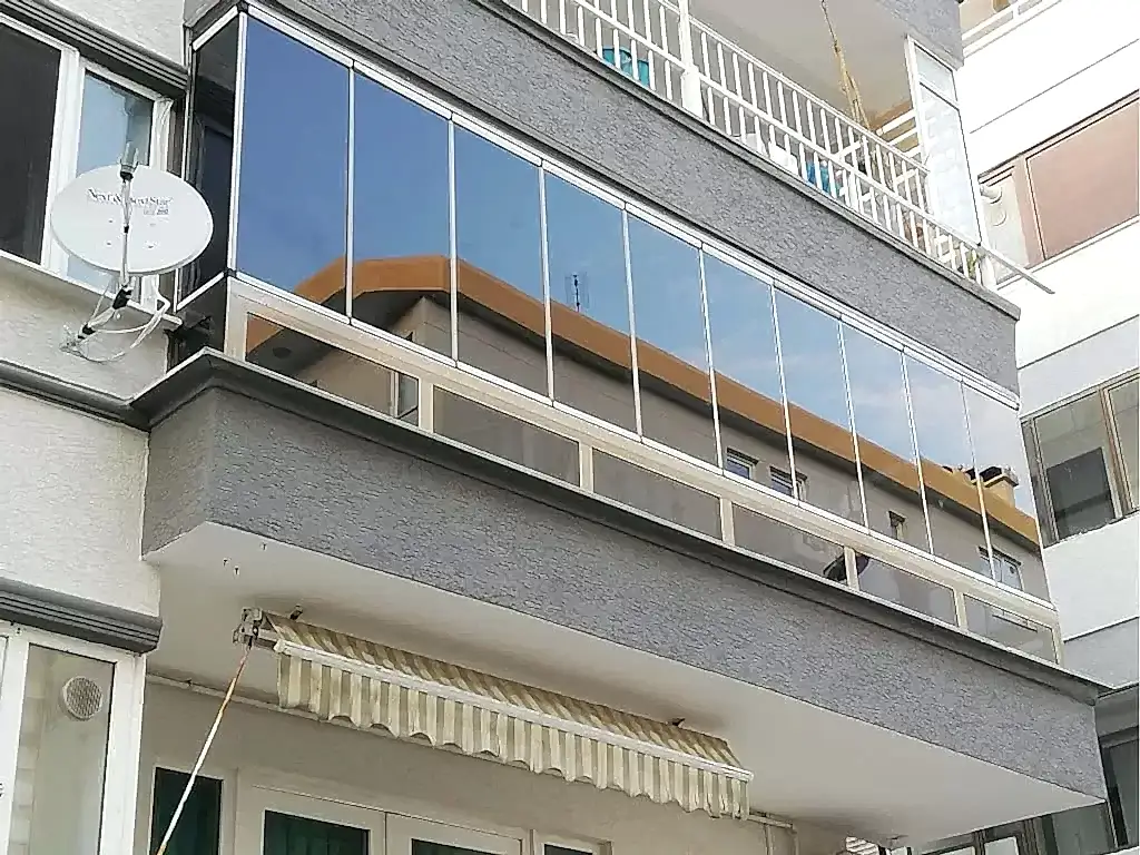 Cam Balkon 5 cam balkon 5