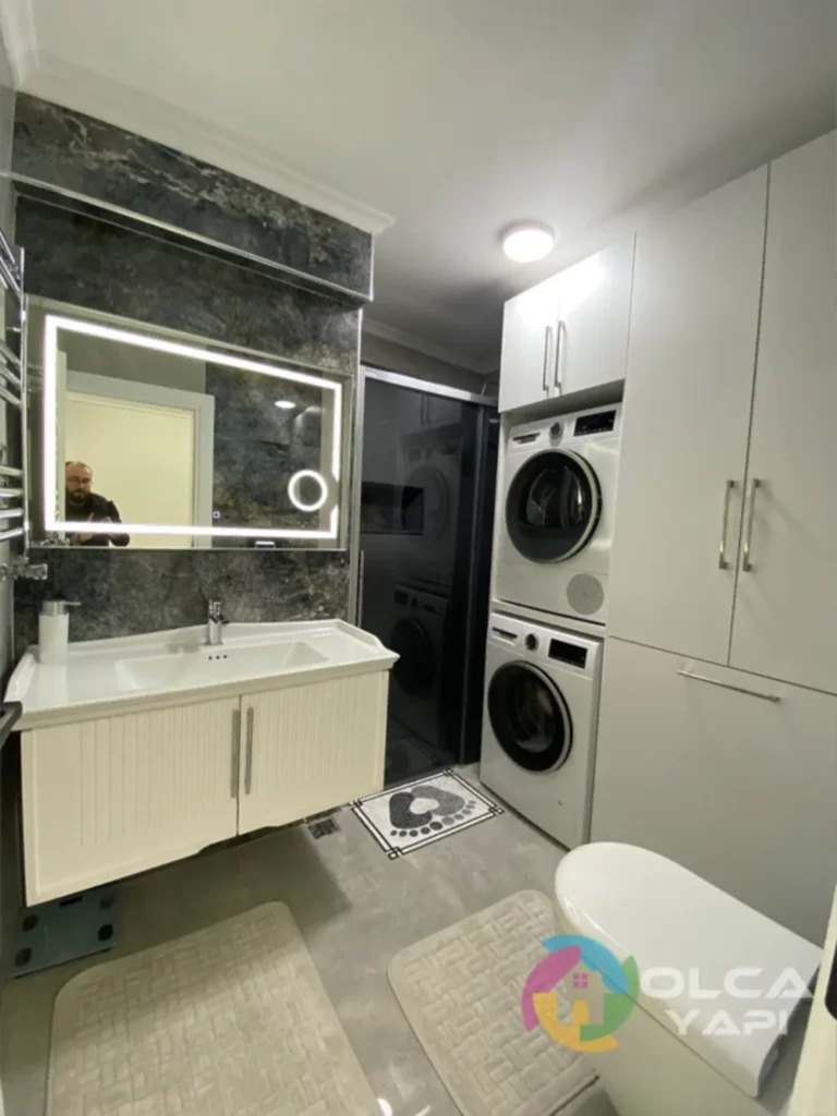 beyaz banyo dolabi